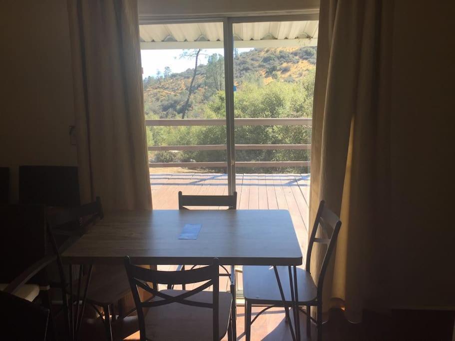 Villa Shirley Creek Retreat: A Mountain Oasis Wofford Heights Esterno foto